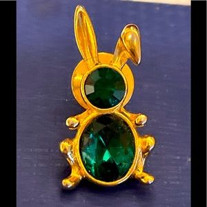 Daniel Swarovski Gold Bunny Tack Pin